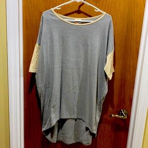 LulaRoe Grey Irma Medium EUC